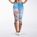 Mount Fuji And Cherry Blossom Print Women's Capri Leggings