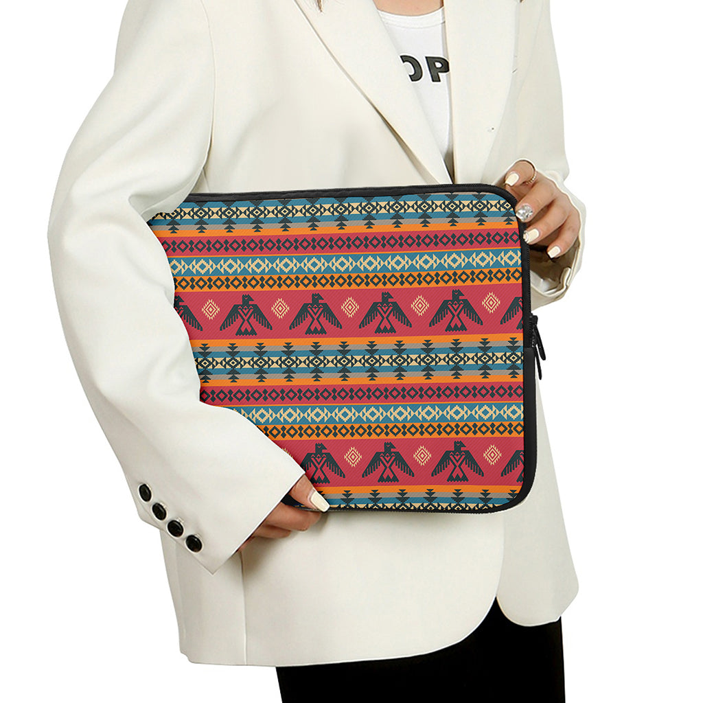 Native American Eagle Pattern Print Laptop Sleeve