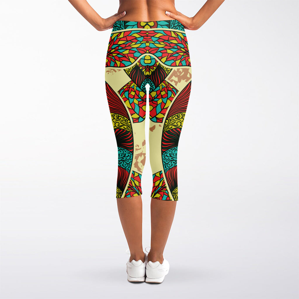 Native Bohemian Sea Turtle Print Women's Capri Leggings