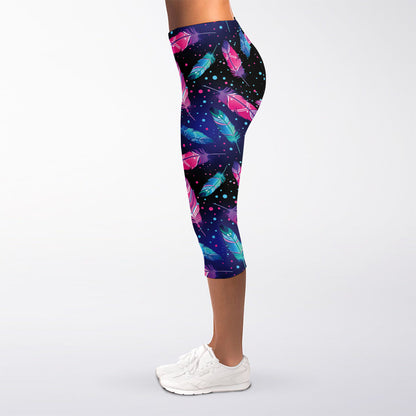 Native Feather Pattern Print Women's Capri Leggings