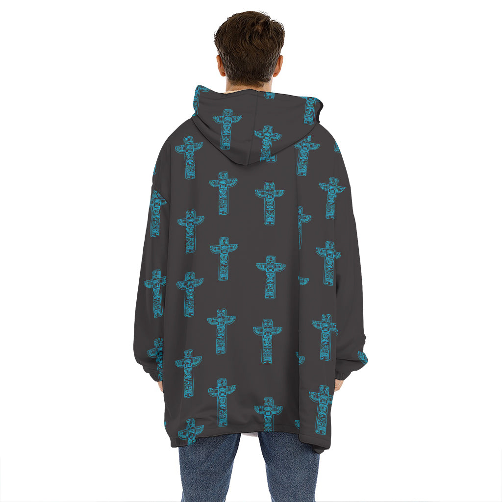 Native Totem Pattern Print Hoodie Blanket