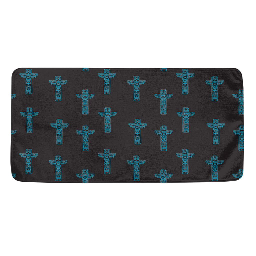 Native Totem Pattern Print Towel