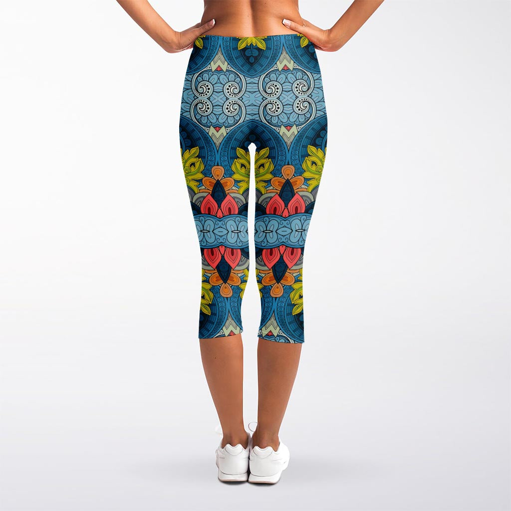 Native Tribal Bohemian Pattern Print Women's Capri Leggings