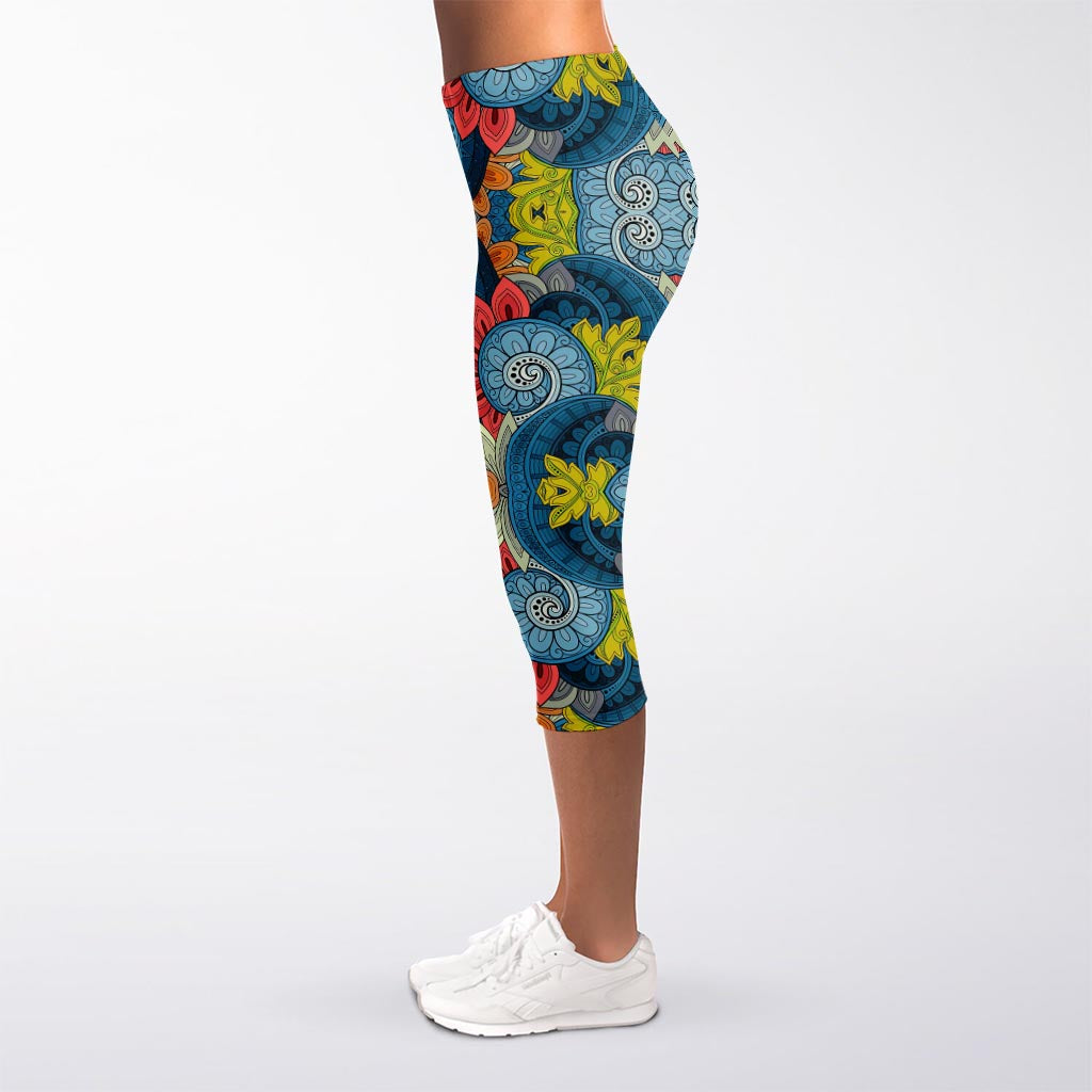 Native Tribal Bohemian Pattern Print Women's Capri Leggings