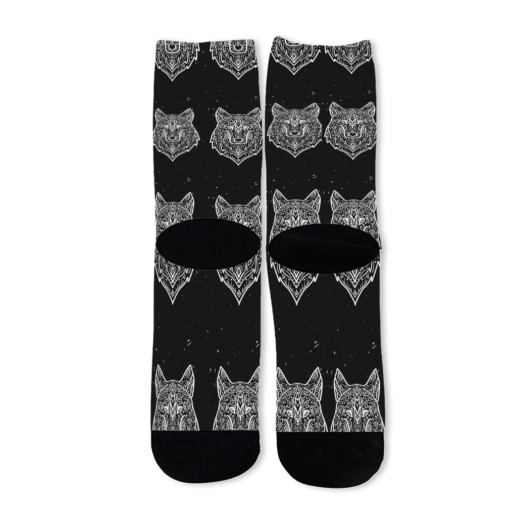 Native Tribal Wolf Pattern Print Long Socks