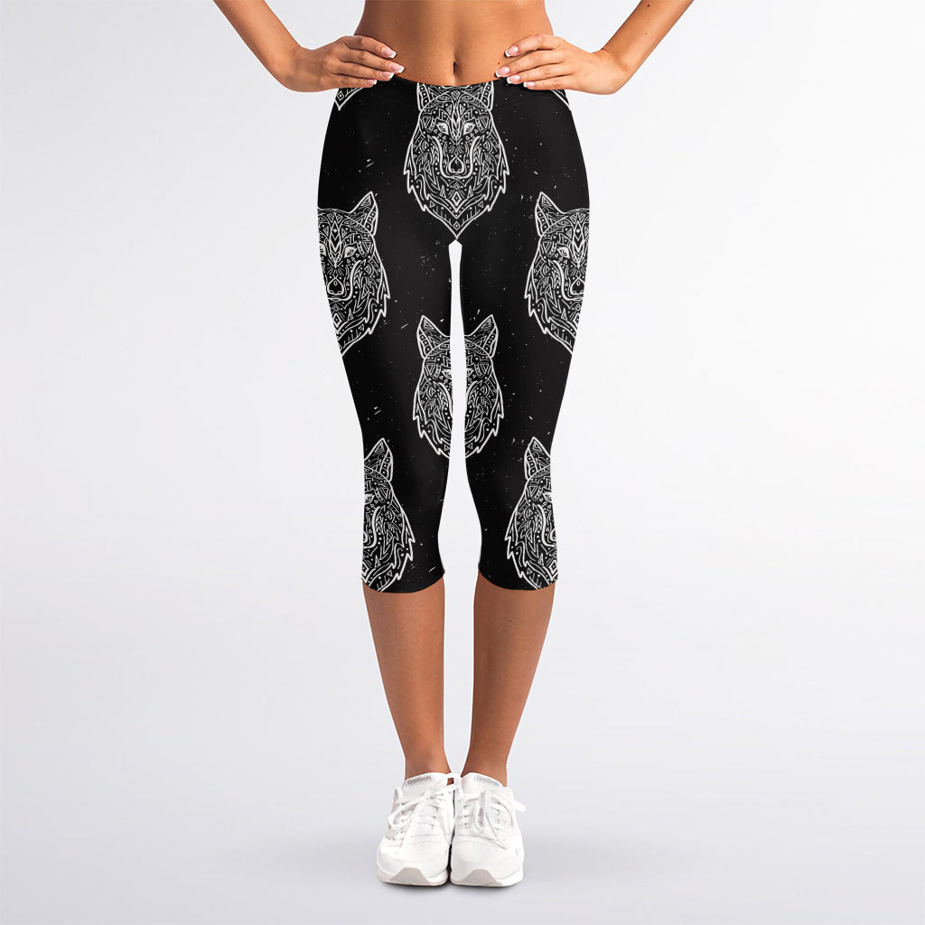 Native Tribal Wolf Pattern Print Women's Capri Leggings