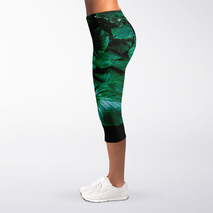 Natural Tropical Leaf Print Women's Capri Leggings
