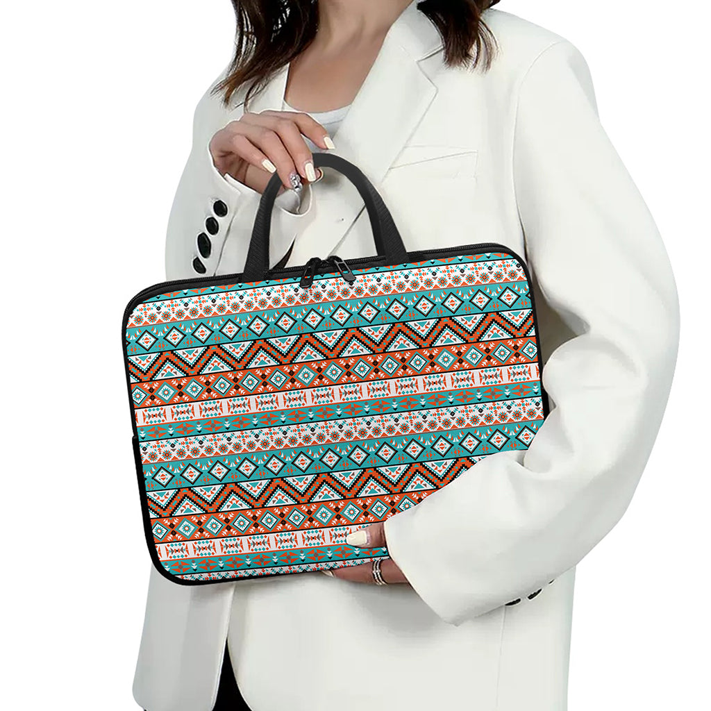 Navajo Geometric Pattern Print Laptop Sleeve With Handle