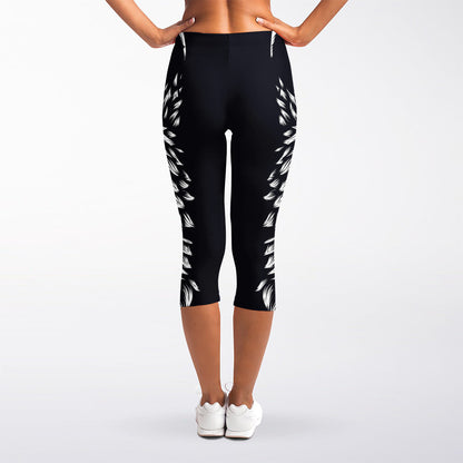 Navy And White Wolf Print Women's Capri Leggings