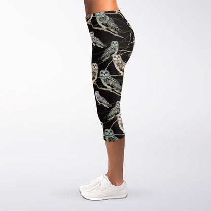 Night Owl Pattern Print Women's Capri Leggings