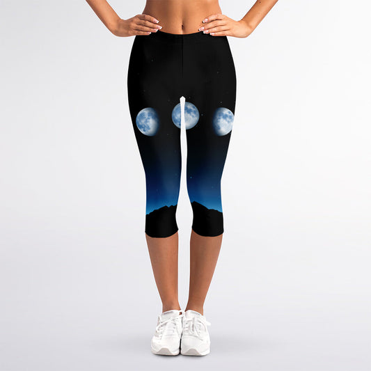 Night Sky And Moon Phase Print Women's Capri Leggings