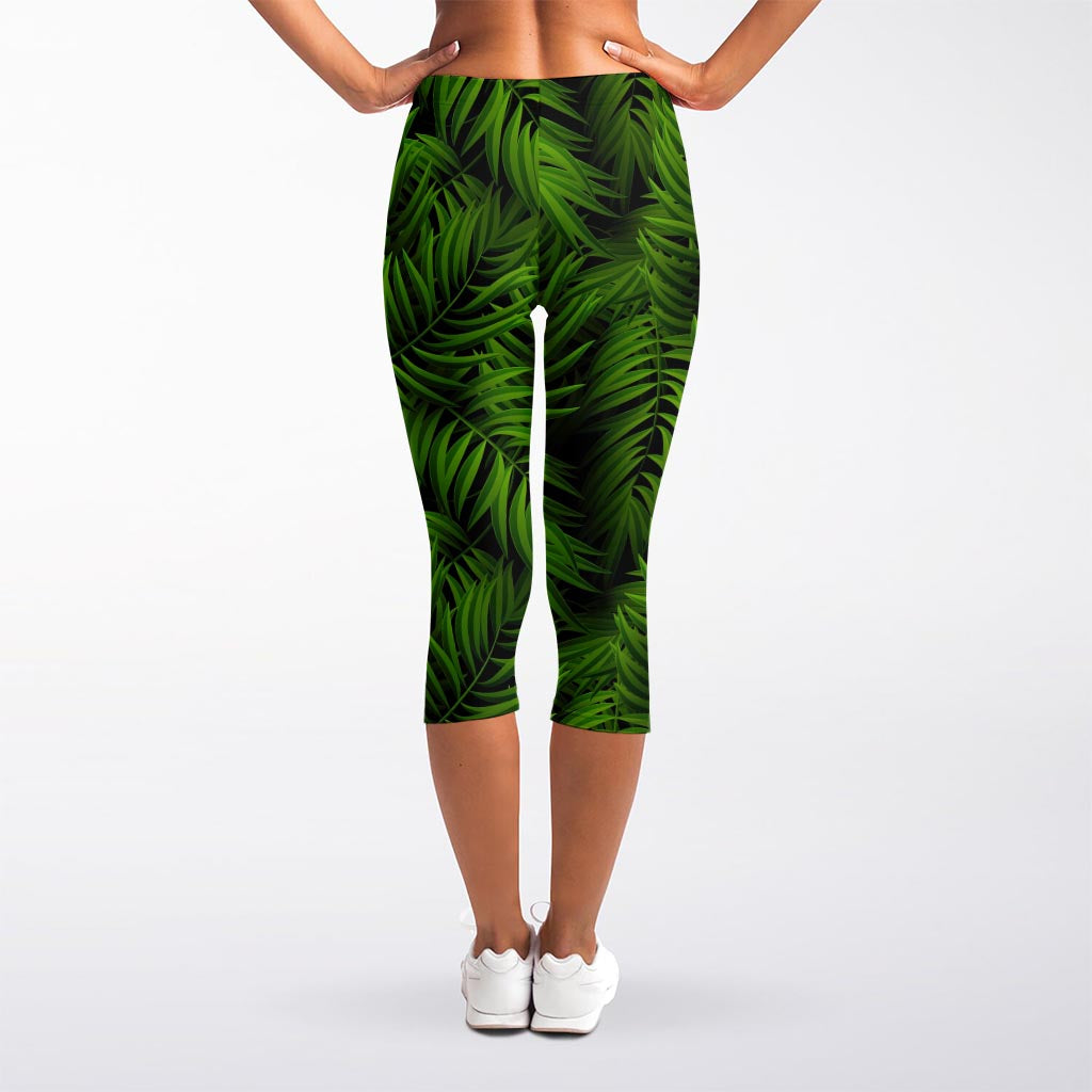 Night Tropical Palm Leaf Pattern Print Women's Capri Leggings