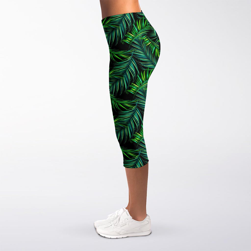 Night Tropical Palm Leaves Pattern Print Women's Capri Leggings