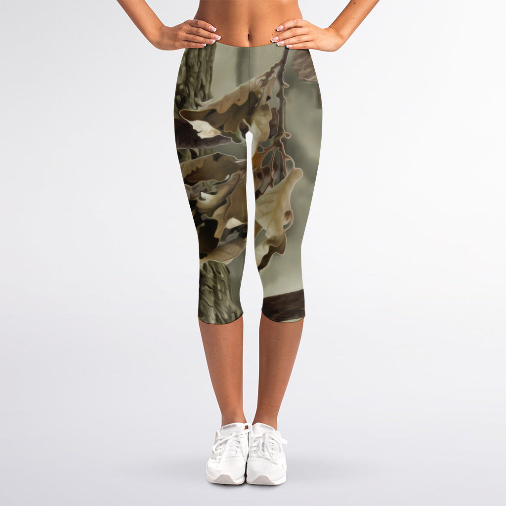 Oak Tree Hunting Camouflage Print Women's Capri Leggings