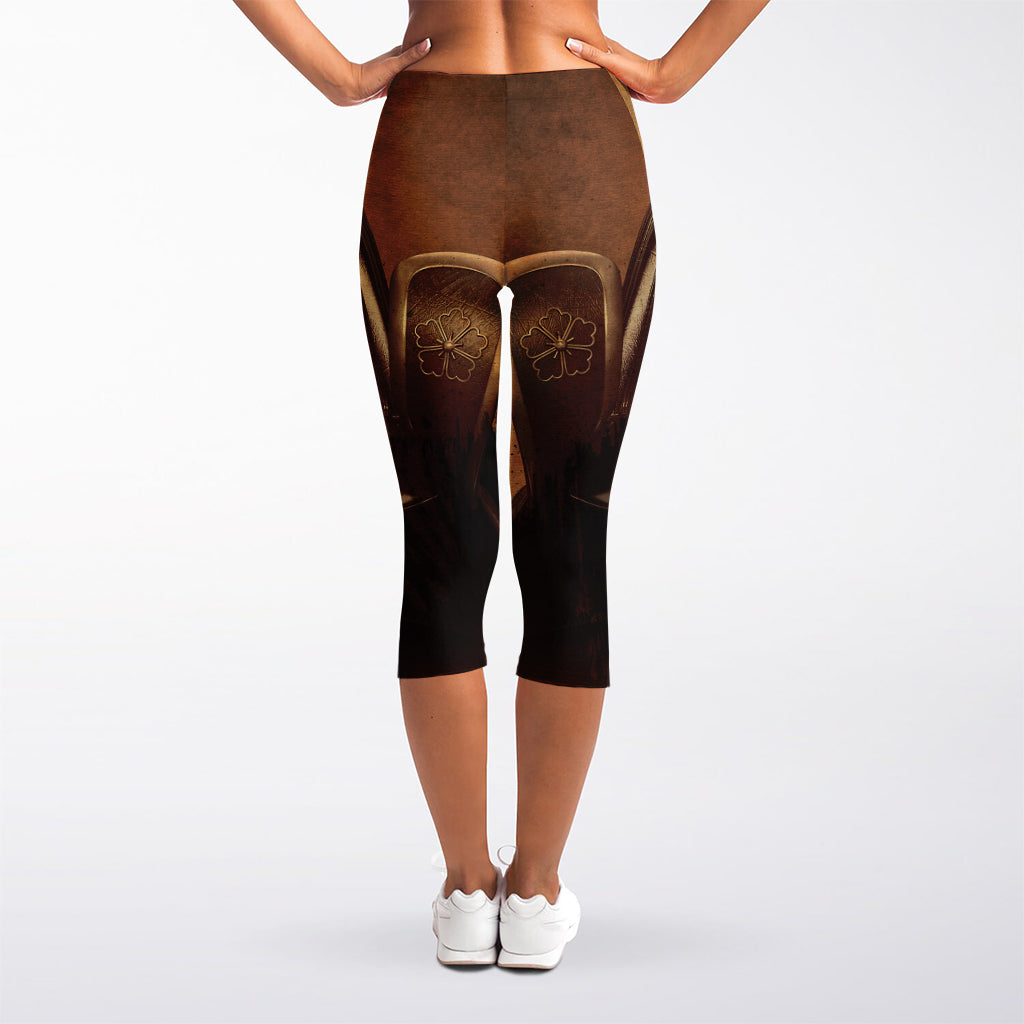 Old Japanese Samurai Mask Print Women's Capri Leggings
