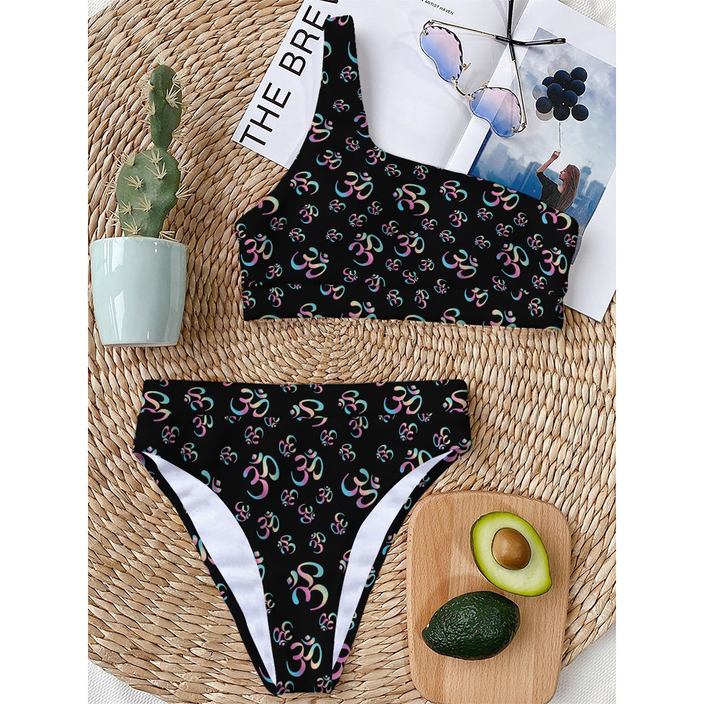 Om Sign Pattern Print One Shoulder Bikini Top