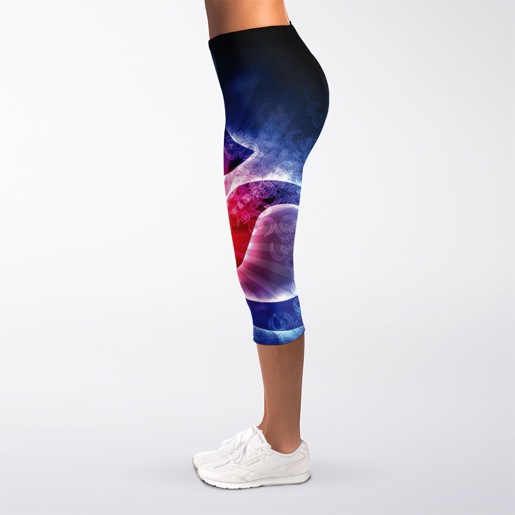 Om Sign Print Women's Capri Leggings