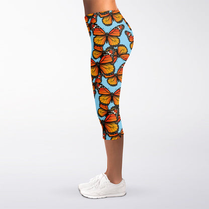 Orange Monarch Butterflies Pattern Print Women's Capri Leggings