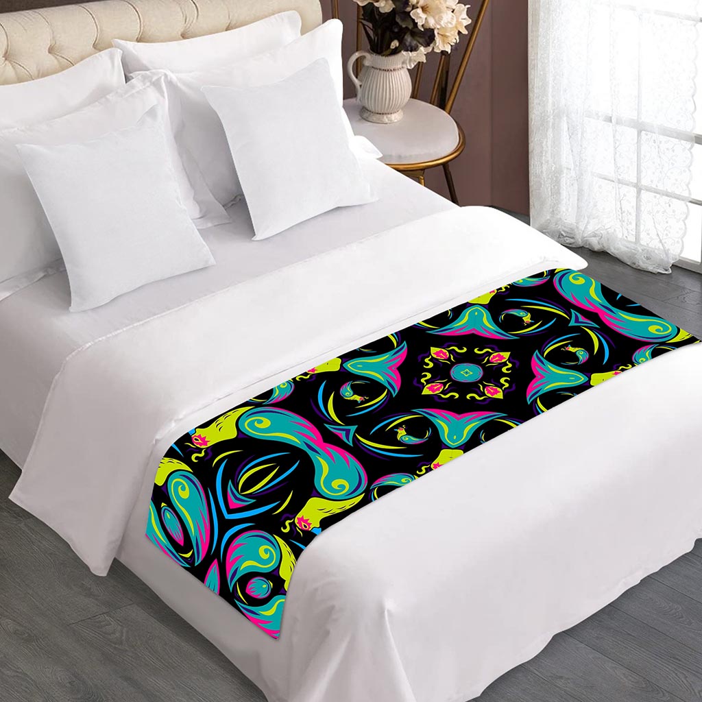 Ornament Psychedelic Trippy Print Bed Runner