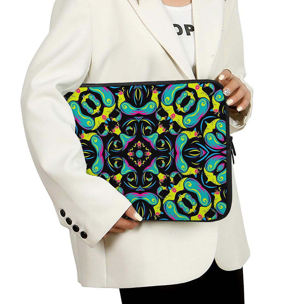 Ornament Psychedelic Trippy Print Laptop Sleeve