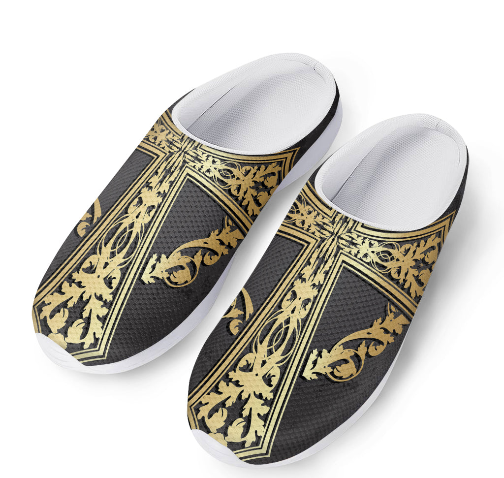 Ornamental Golden Cross Print Mesh Casual Shoes