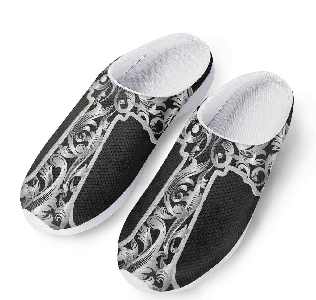 Ornamental Silver Cross Print Mesh Casual Shoes