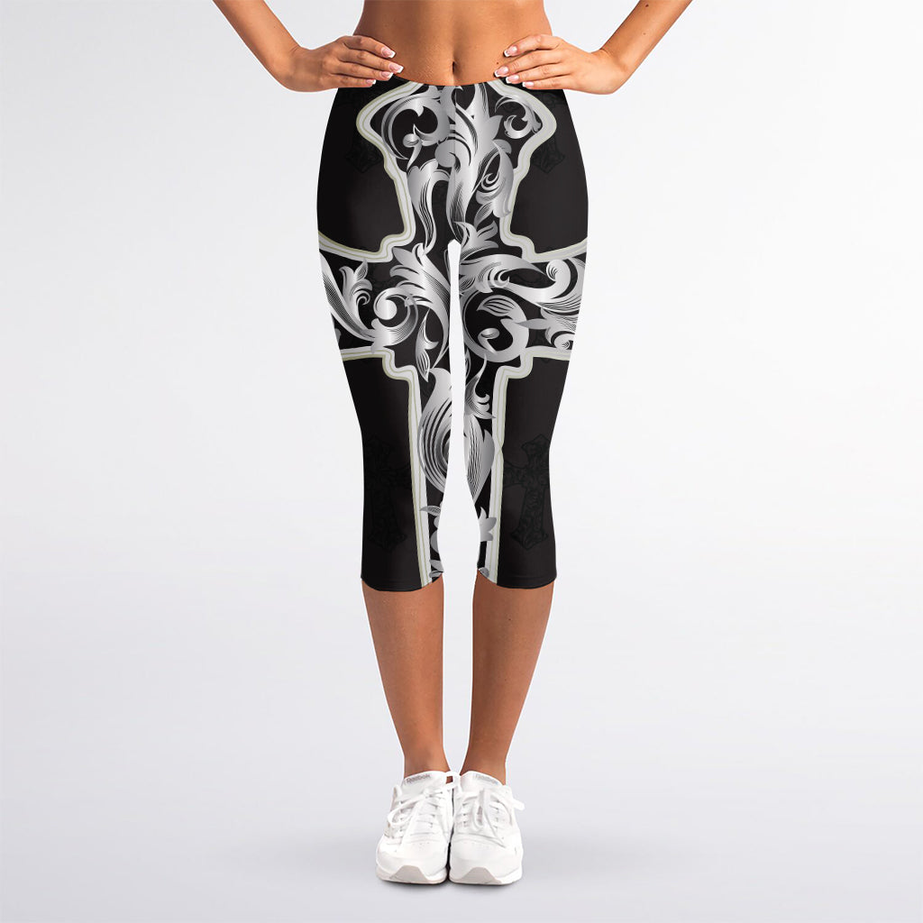Ornamental Silver Cross Print Women's Capri Leggings