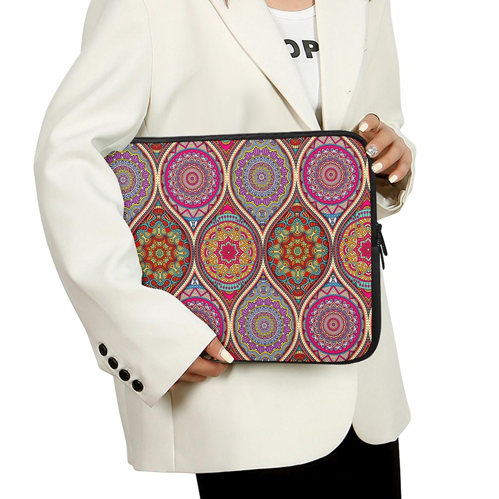 Oval Bohemian Mandala Patchwork Print Laptop Sleeve