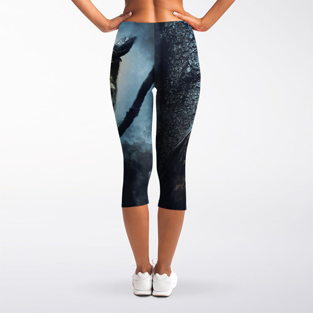 Owl At Night Print Women's Capri Leggings