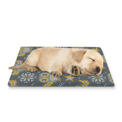 Owl Knitted Pattern Print Pet Cooling Mat Cover