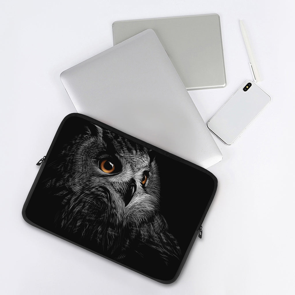 Owl Portrait Print Laptop Sleeve