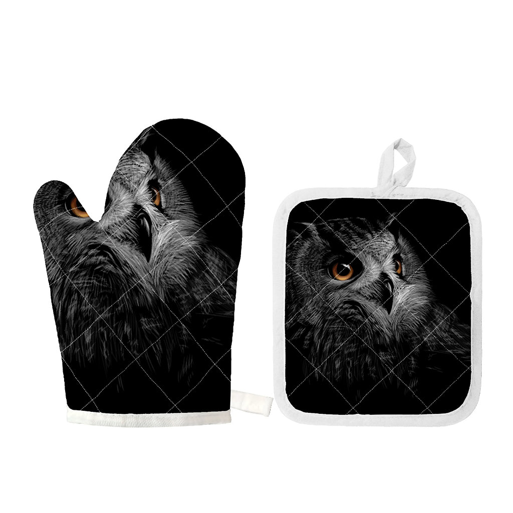 Owl Portrait Print Oven Mitt And Pot Holder Set