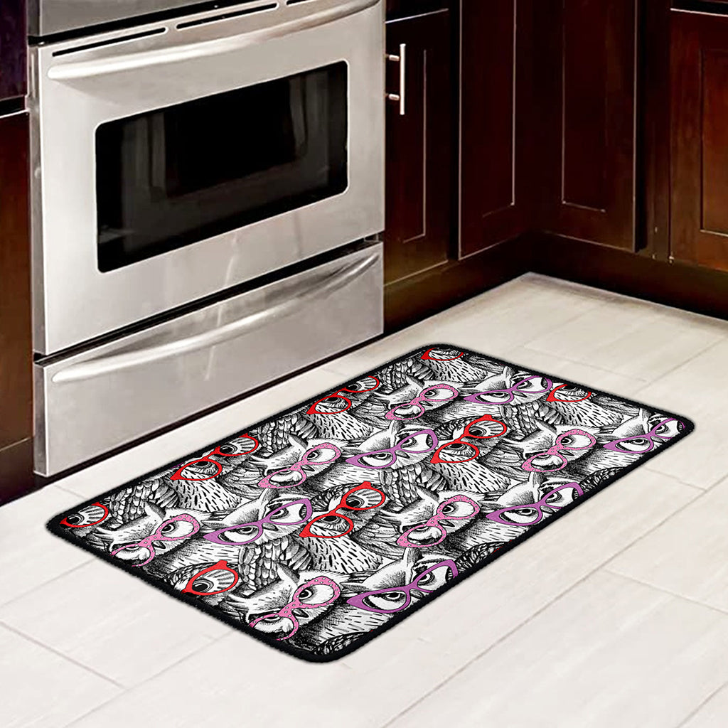 Owl With Glasses Pattern Print Kitchen Mat