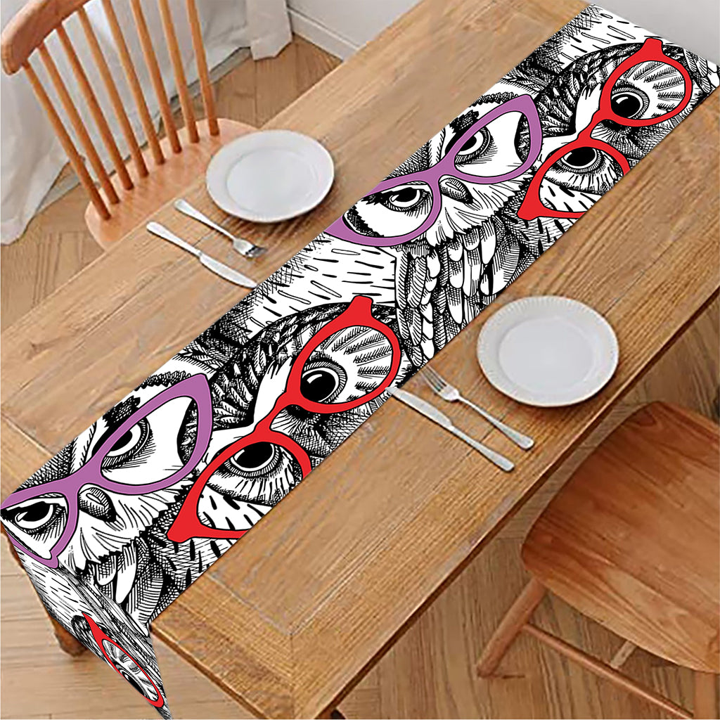 Owl With Glasses Pattern Print Table Runner