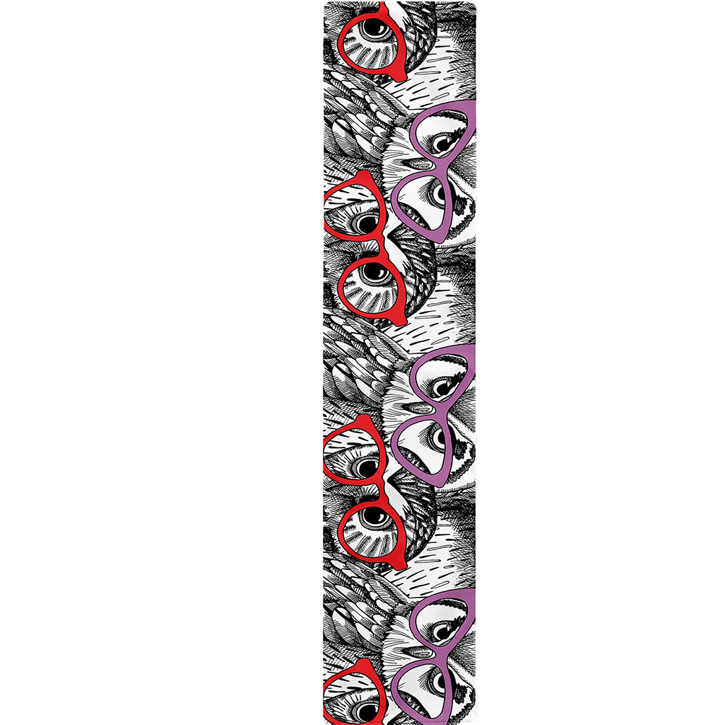 Owl With Glasses Pattern Print Table Runner