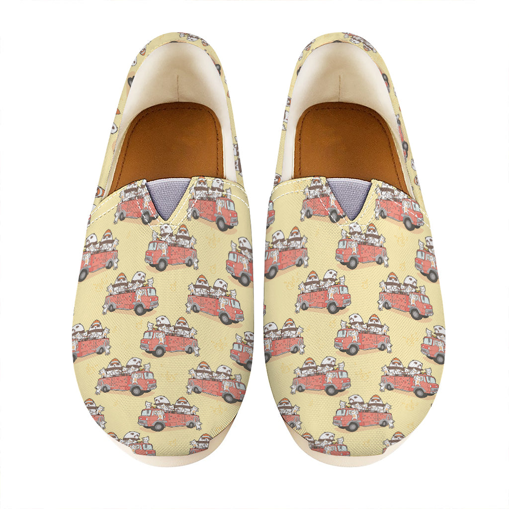 Panda Firefighter And Cat Pattern Print Casual Shoes