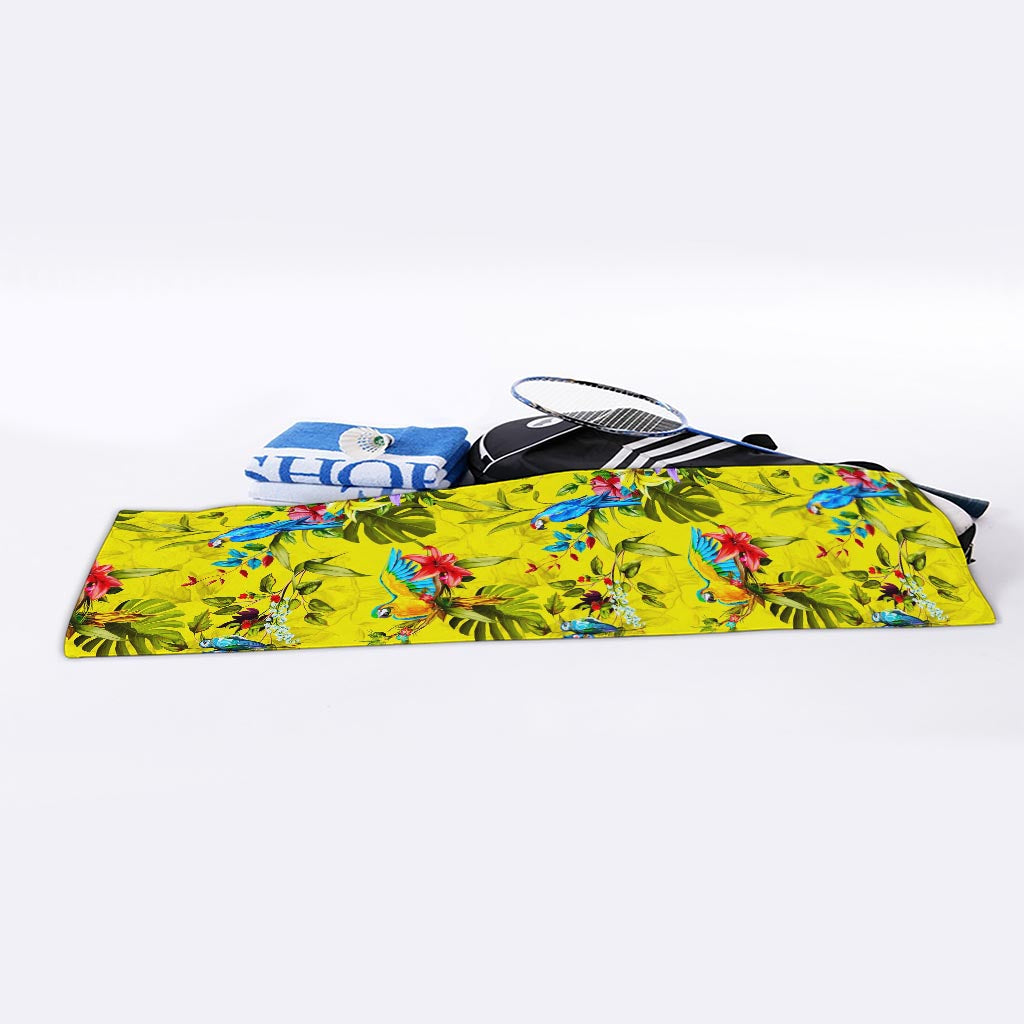 Parrot Tropical Pattern Print Sports Towel