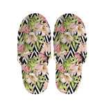 Pastel Alstroemeria Zigzag Pattern Print Slippers