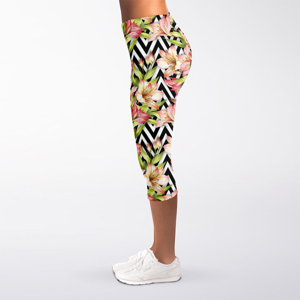 Pastel Alstroemeria Zigzag Pattern Print Women's Capri Leggings