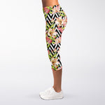 Pastel Alstroemeria Zigzag Pattern Print Women's Capri Leggings