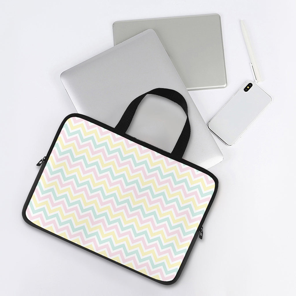 Pastel Chevron Pattern Print Laptop Sleeve With Handle