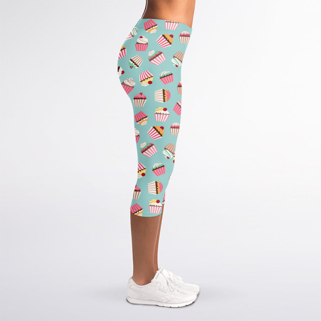 Pastel Cupcake Pattern Print Women's Capri Leggings