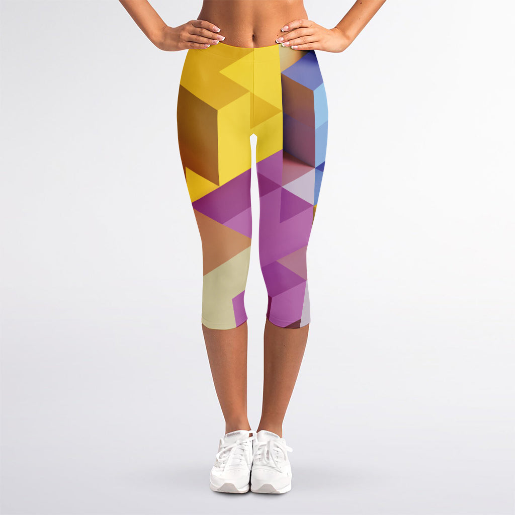 Pastel Geometric Cubic Print Women's Capri Leggings
