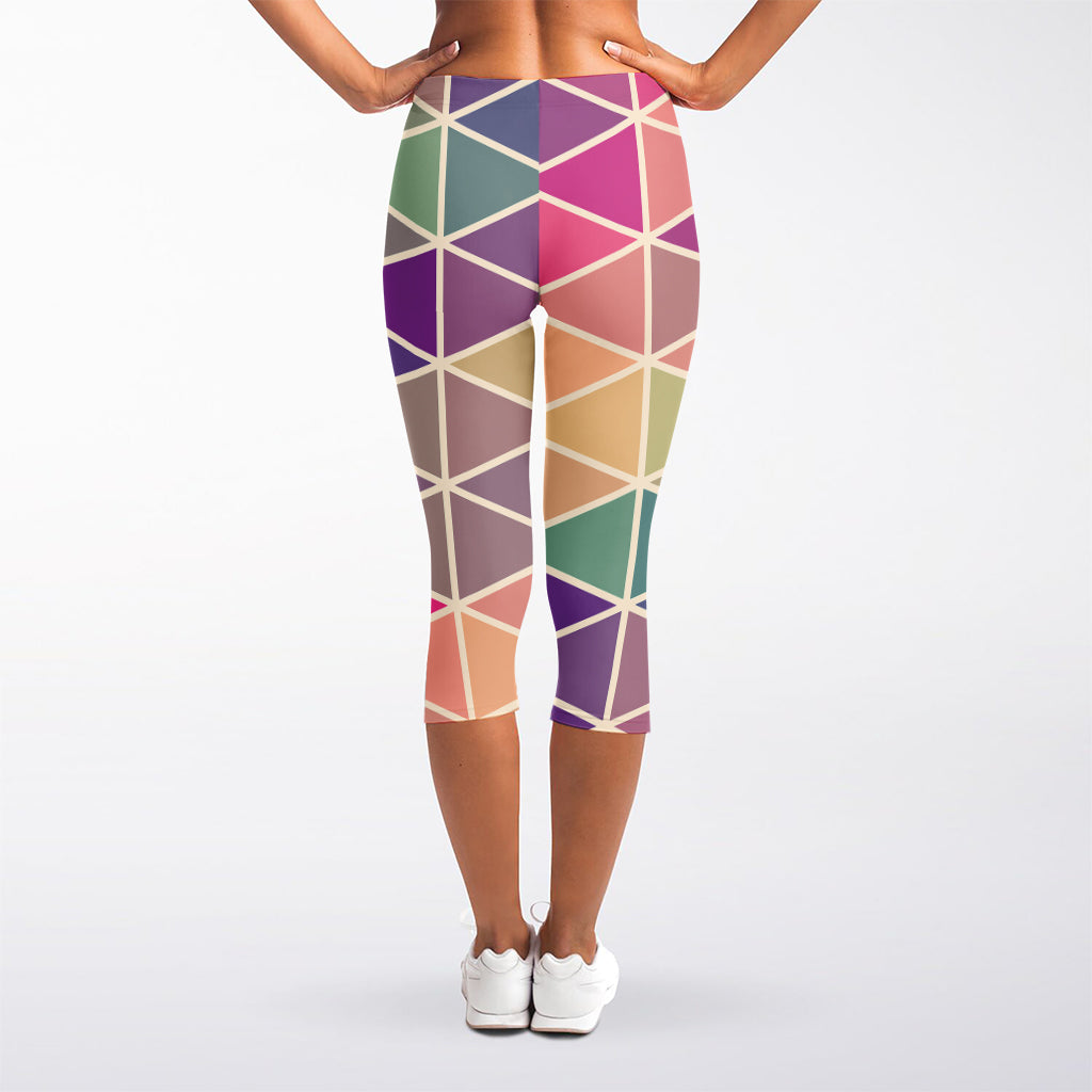 Pastel Geometric Shape Pattern Print Women's Capri Leggings