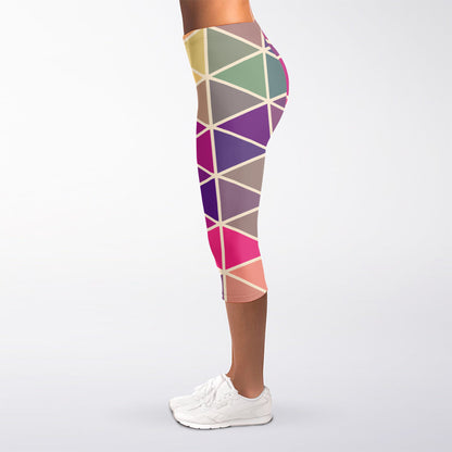 Pastel Geometric Shape Pattern Print Women's Capri Leggings
