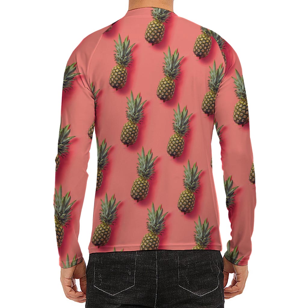Pastel Pink Pineapple Pattern Print Men's Long Sleeve Rash Guard