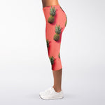 Pastel Pink Pineapple Pattern Print Women's Capri Leggings