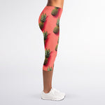 Pastel Pink Pineapple Pattern Print Women's Capri Leggings