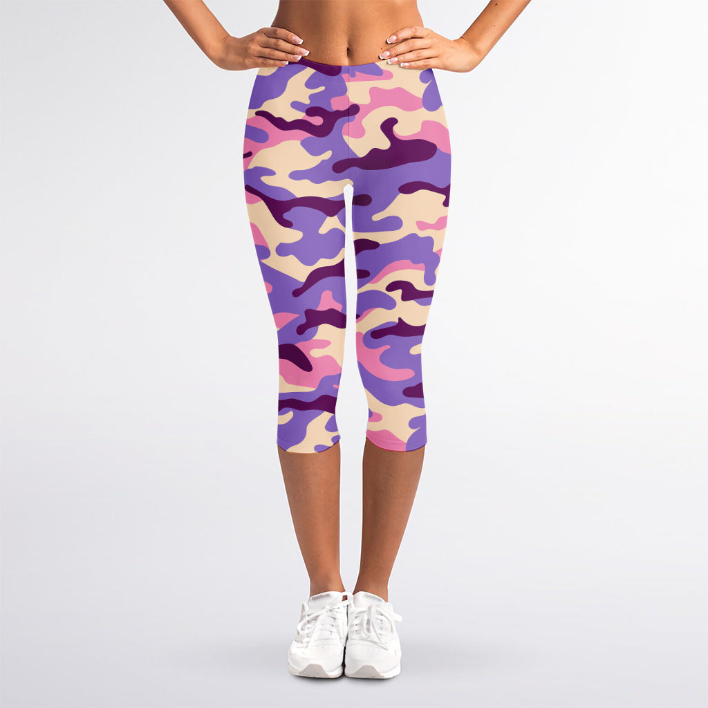 Pastel Purple Camouflage Print Women's Capri Leggings