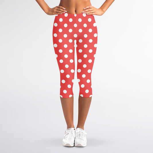 Pastel Red And White Polka Dot Print Women's Capri Leggings
